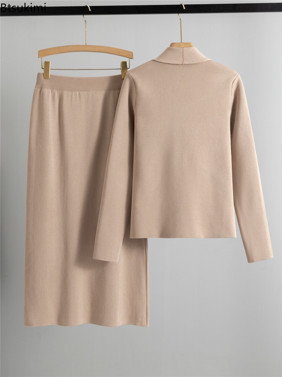 Completo in maglia due pezzi a - Winter Clothing Pk recensione e prezzo